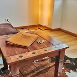 The Hilltop Nest דירה *