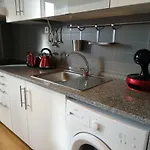 The Hilltop Nest דירה