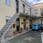 The Hilltop Nest דירה *