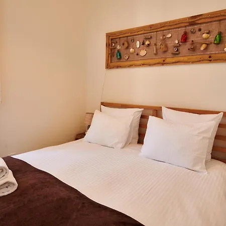 Apartment The Hilltop Nest *